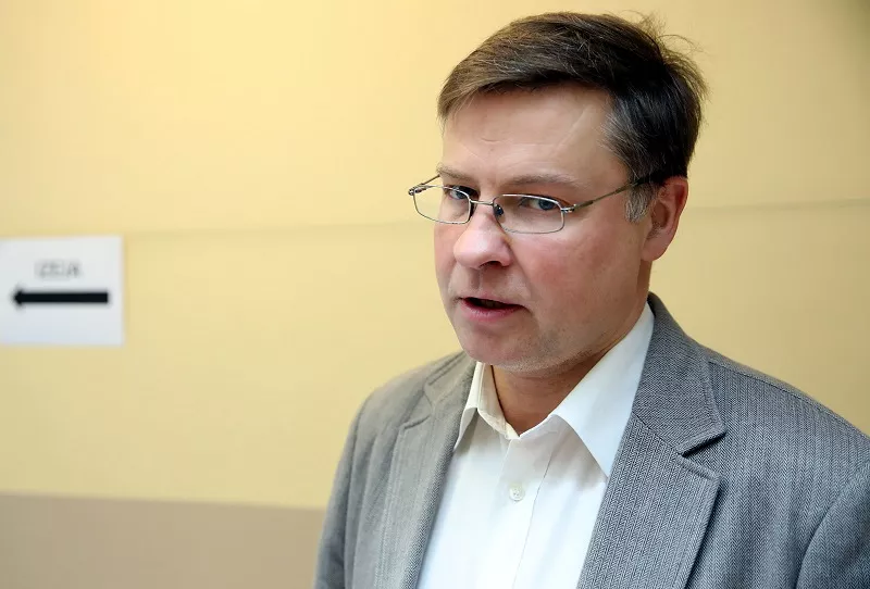 ES komisārs: Trampa administrācijas sākto «tarifu karu» negatīvā ietekme uz pašu ASV varētu būt lielāka nekā uz ES