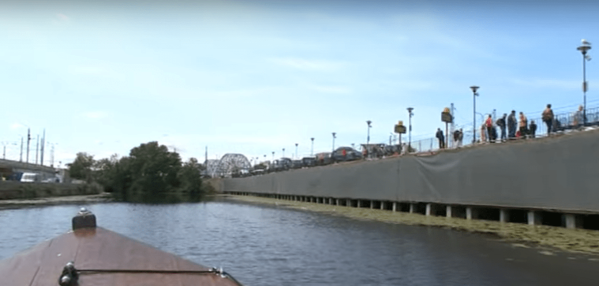 Смерть в городском канале: человека в воду кто-то толкнул
