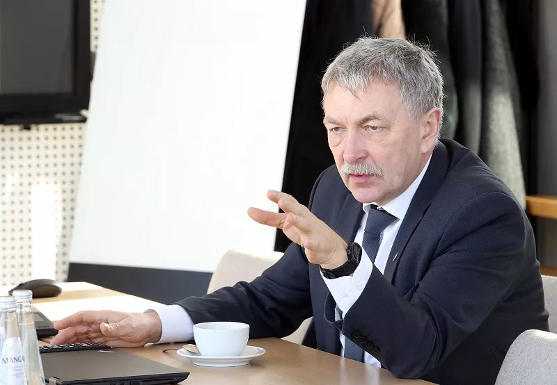 Tiesa atzīst par prettiesisku valdības lēmumu neapstiprināt Muižnieku LU rektora amatā