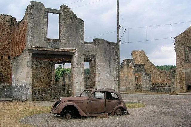 Мертвый город Орадур: история «французской Хатыни»
