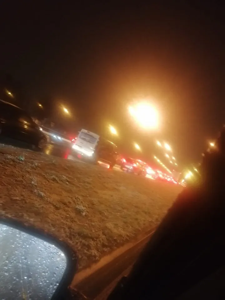 Авария на Южном мосту: столкновение автобуса и нескольких легковых автомобилей