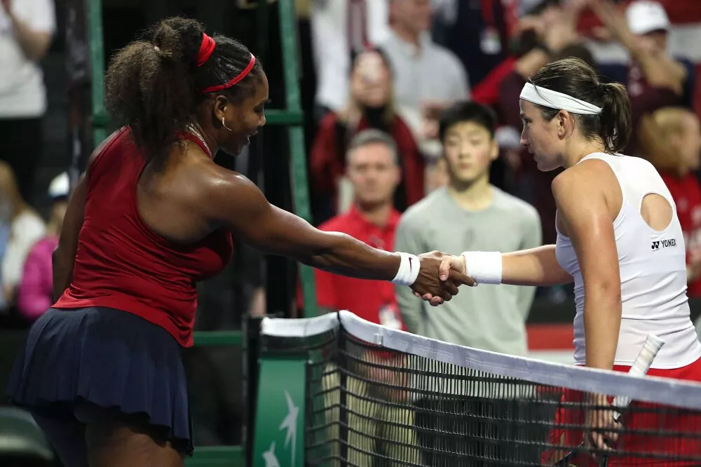 Ostapenko un Sevastova Federāciju kausa dueļa izšķirošajā dubultspēlē piekāpjas titulētajām amerikānietēm
