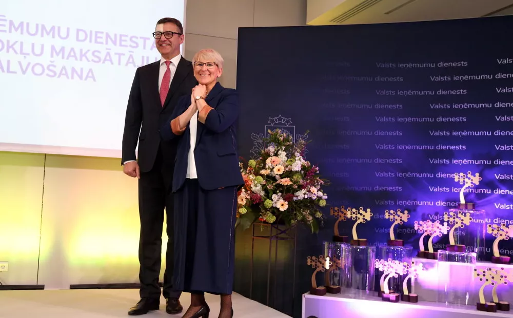 Reirs uzdevis Jaunzemei sākt dienesta izmeklēšanu par sistemātiskiem pārkāpumiem muitā korupcijas jomā