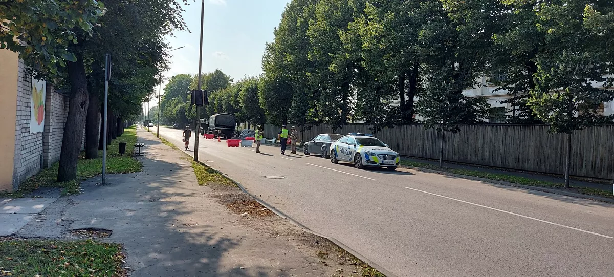 Военные учения Zobens 2020 в Елгаве: «Es Jums atbraukšu pakaļ»