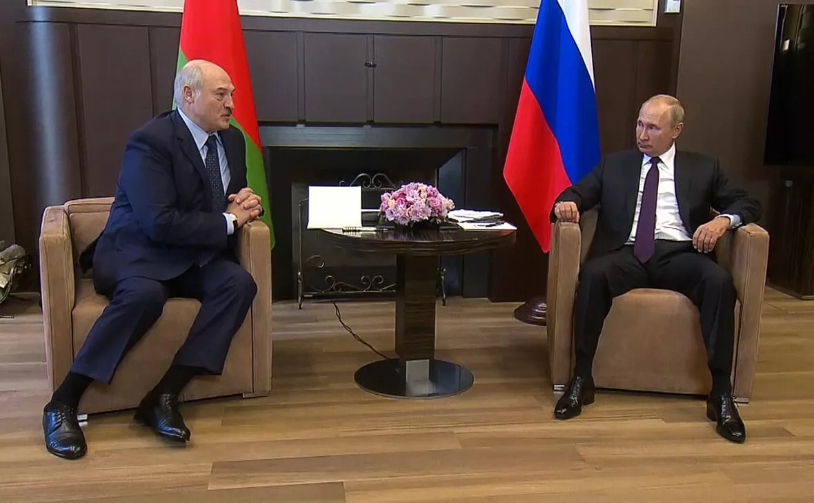 Латвийский специалист по этикету: Путин всем своим видом демонстрирует, что он является хозяином