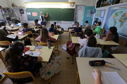 Publiskai apspriešanai nodots IZM piedāvājums šajā mācību gadā necelt centralizēto eksāmenu snieguma slieksni 9.klasēm