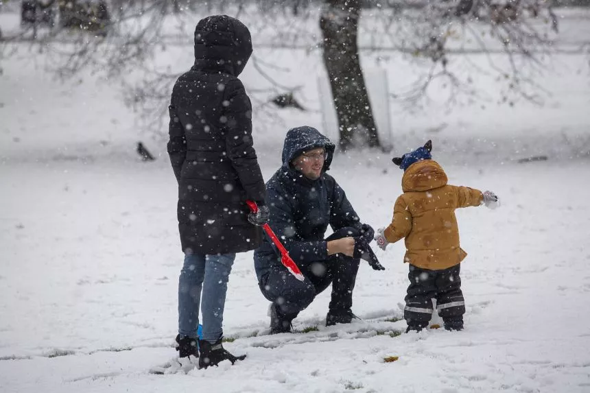 Svētdien gaidāms nedaudz vēsāks un vējaināks laiks