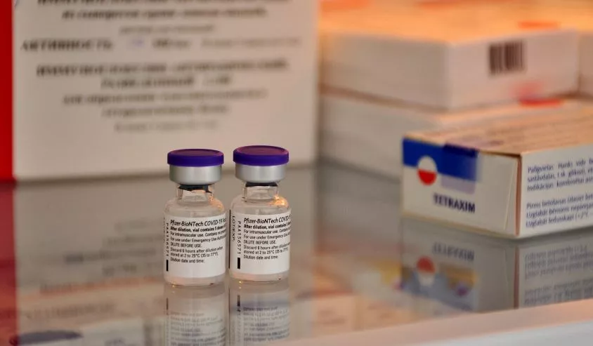 Kariņš: Latvija iegādāsies papildu 1,4 miljonus «Pfizer» un «BioNTech» vakcīnas pret Covid-19 devu