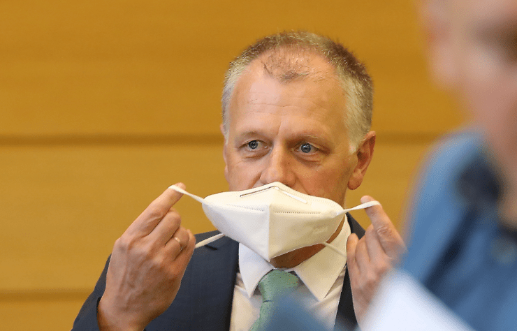 Pulks: Skatīties Porziņģa «slam dunk» ir interesantāk nekā klausīties Kossoviča stāstus par zupu