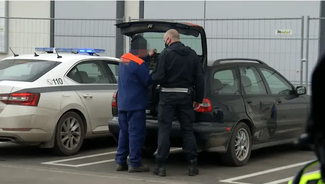 «Литр перцовки плюс пиво сверху»: в Плявниеках благодаря бдительному жителю задержан пьянющий водитель