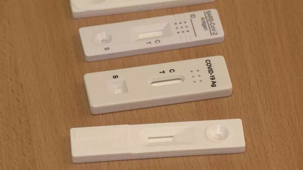 KNAB sācis resorisko pārbaudi par Covid-19 paštestu iepirkumu