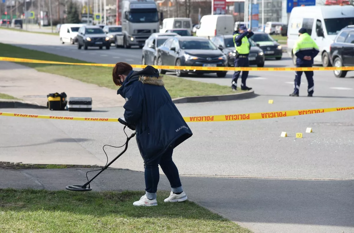 Lieljuksis: Automātiskā ieroča izmantošana Bezzubova slepkavībā, iespējams, liecina par ārvalstu noziedzniekiem