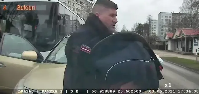 Пьяный автоводитель вез двухмесячного малыша: ЧП в Юрмале