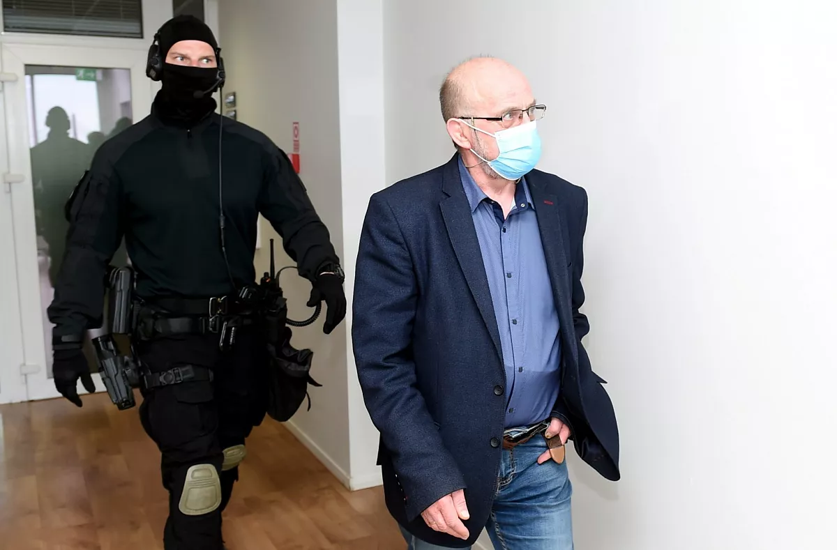 Подозреваемого в шпионаже в пользу России депутата Адамсонса не выпустят: решение суда обжалованию не подлежит