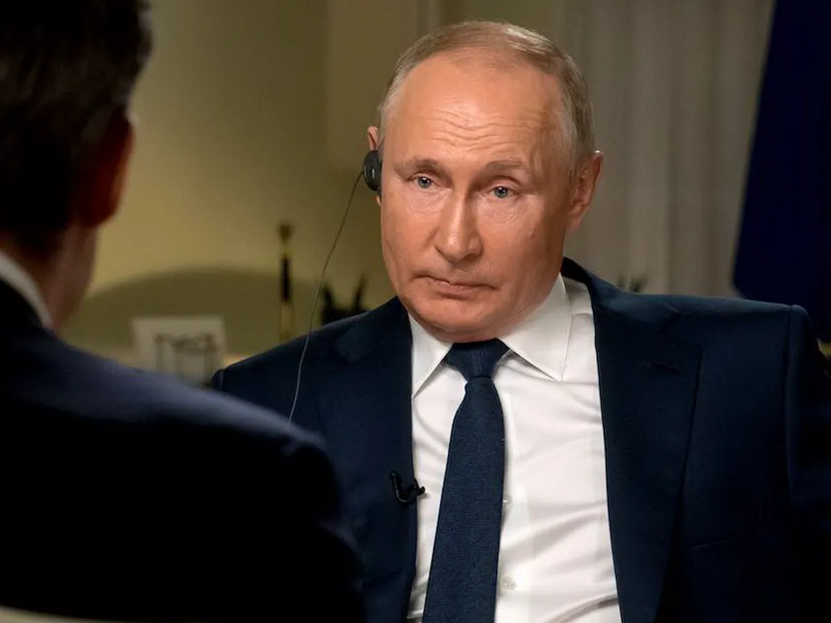 Эксперт: Путин не появляется на публике, мы видим двойника