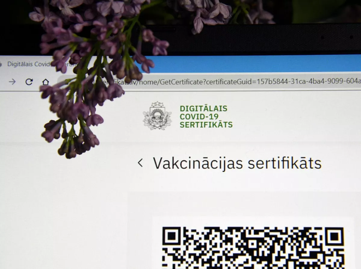 Izsniegti 3500 papīra formāta Covid-19 sertifikāti iedzīvotājiem, kuri nelieto internetu