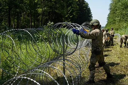 Par nelikumīgu Latvijas-Baltkrievijas robežas šķērsošanu aiztur 13 ārzemniekus