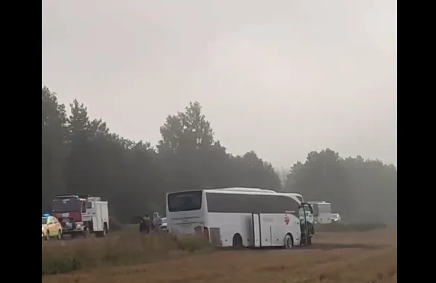 Авария на Лиепайском шоссе возле Бабите: двое погибли, движение частично блокировано (дополнено, видео)