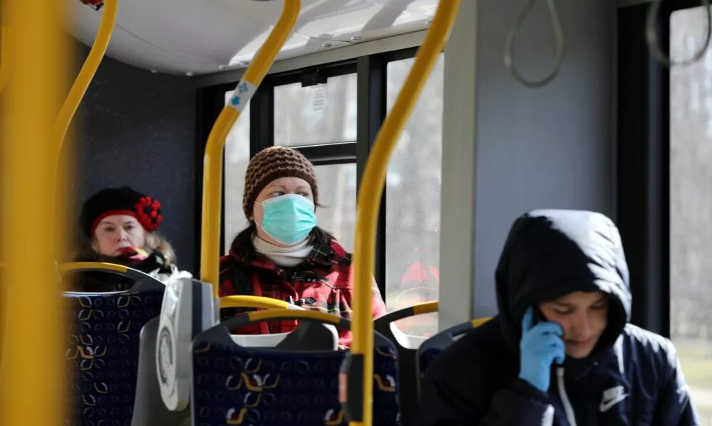 Rīgas sabiedriskajā transportā atkal varēs izmantot durvju atvēršanas pogu