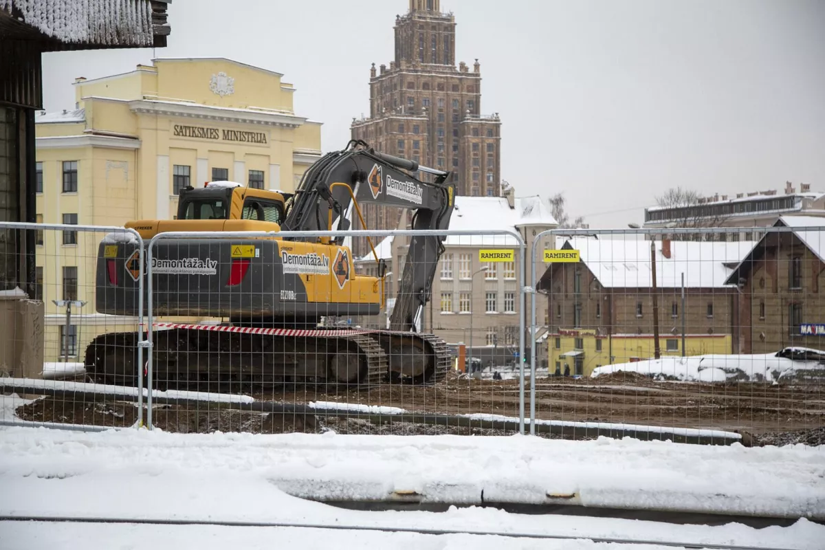«Об автобусах как будто все забыли». Rail Baltica будет дорого стоить и не решит всех проблем сообщения