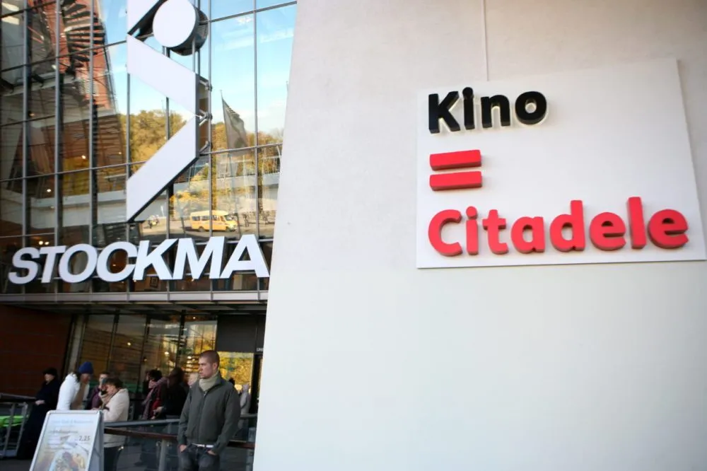 «Кина не будет»: националы предлагают запретить русские субтитры