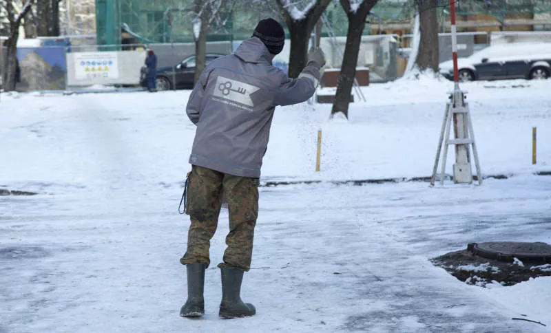 «Rīgas namu pārvaldnieks» piedāvā darbu bēgļiem no Ukrainas