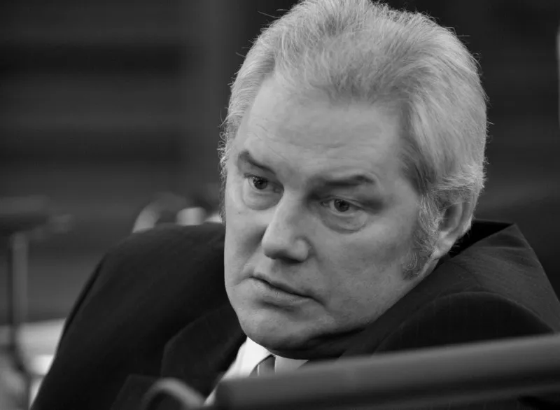 Умер бывший министр внутренних дел, президент федерации мотоспорта Дзинтарс Яунджейкарс