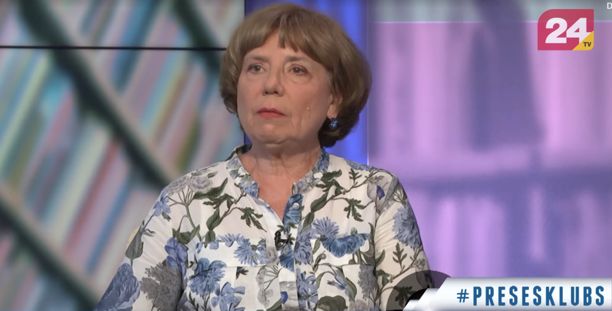 Если бы я была помоложе, тоже пошла бы учиться: Килблока предлагает отправлять в армию и девочек