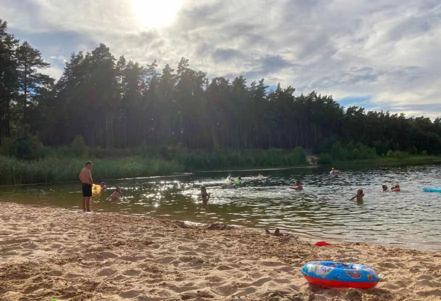 Arī piektdien Latvijā būs gan saule, gan lietus un negaisa mākoņi