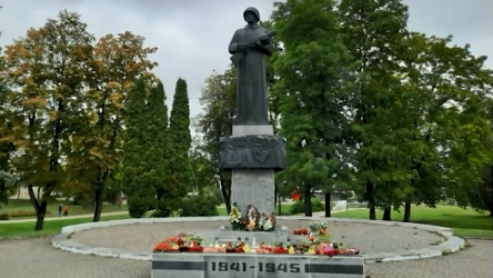 За прощание с «советским Алёшей» тоже накажут? В Резекне начинается расследование
