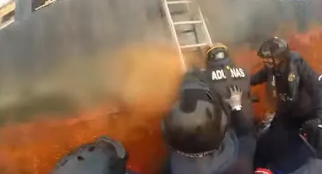 Везли в Ригу 3 тонны кокаина под видом кофе: испанцы задержали судно (ВИДЕО)