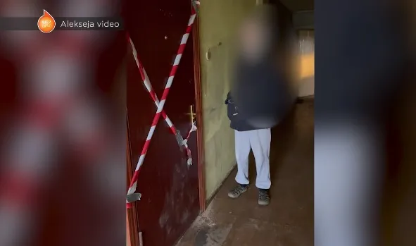 «Внезапно опломбировали дверь и сменили замок»: почему Рижская дума лишила сироту муниципального жилья