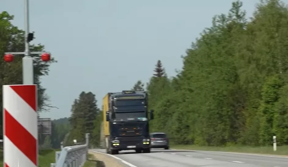 Vidējā ātruma kontroles iekārtas uzstādītas visos 16 posmos, bet tās vēl nedarbojas