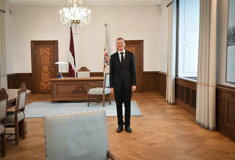 Valsts prezidents: Elektrības sadales tarifu pārskatīšana decembrī ir labāk, nekā to pārskatīšana pēc pusotra gada