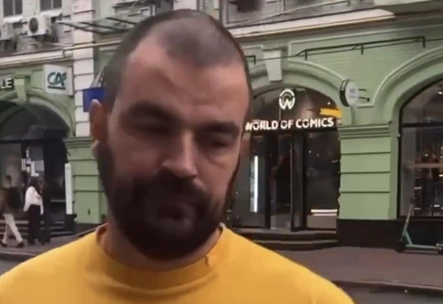 Языковой скандал в Киеве: таксист отказался говорить с пассажирами по-украински — и получил повестку на фронт