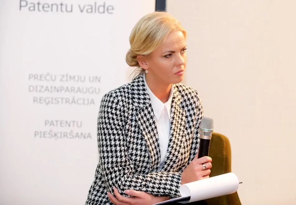 Соцсети в восторге: журналист Иева Варна обратилась к Зеленскому на украинском языке (ВИДЕО)