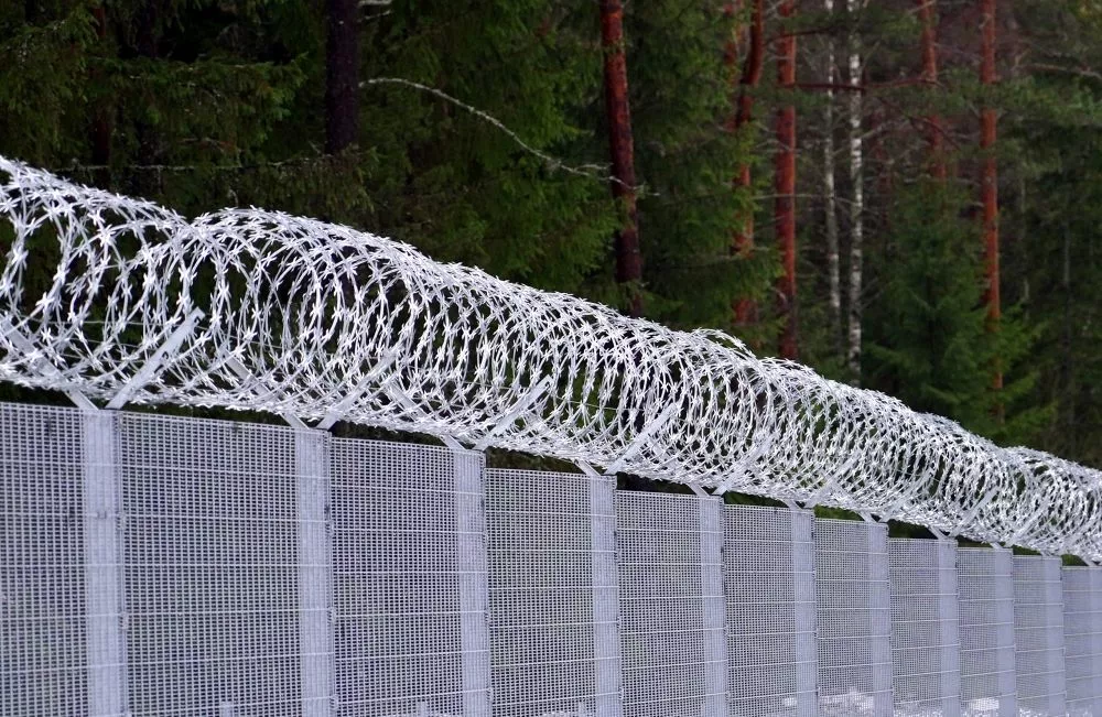 Latvijas-Baltkrievijas robežas pastiprināta sargāšana jūnijā izmaksājusi 287 000 eiro