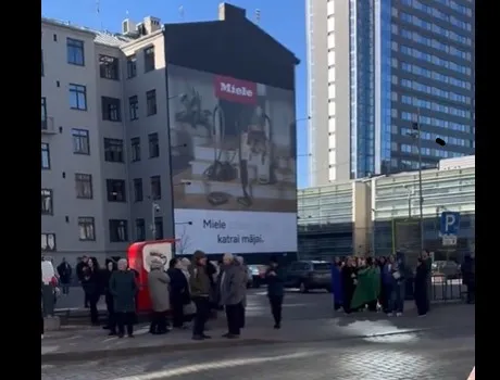 В самом центре Риги эвакуирован торговый центр. А что произошло?