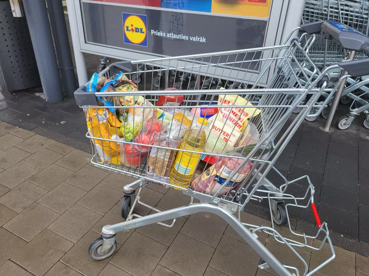 Lidl начал вводить кассы самообслуживания. Почему недовольны покупатели?