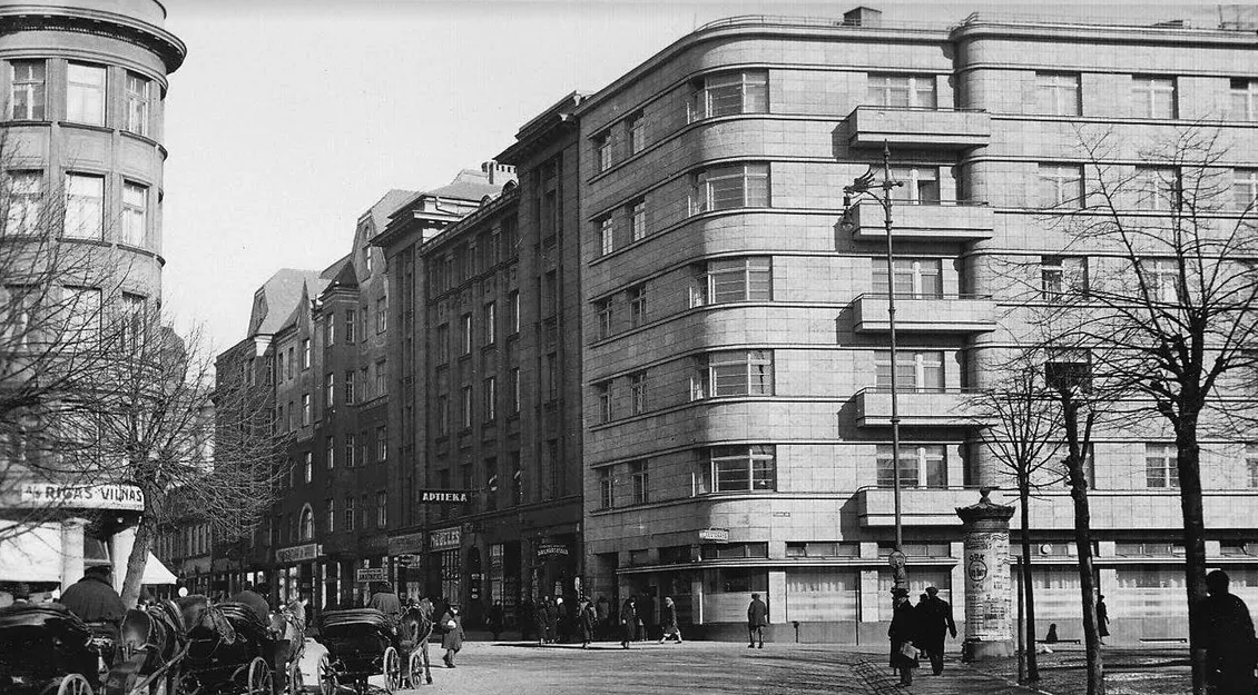 Прогулки по Риге: многоликая Тербатас, где жил Оскар Строк
