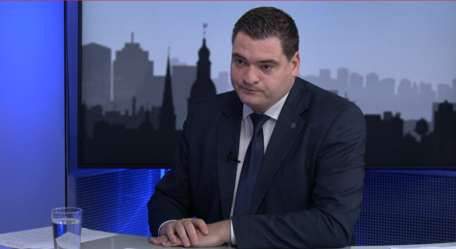 Туризма с Россией больше нет: Ратниекс объяснил, почему русскому языку теперь нет места в Риге