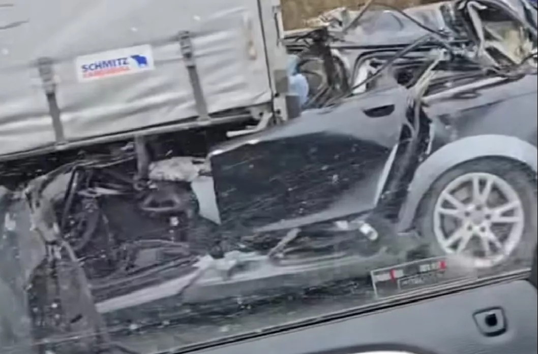 Avārijā uz Jelgavas šosejas gājis bojā vieglās automašīnas vadītājs