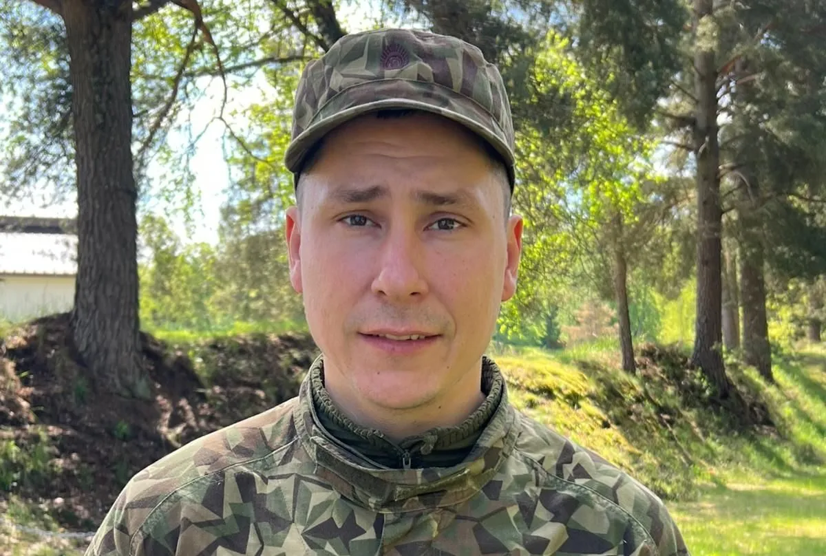 «Все произошло молниеносно»: по дороге домой боец Земессардзе спас человеческие жизни