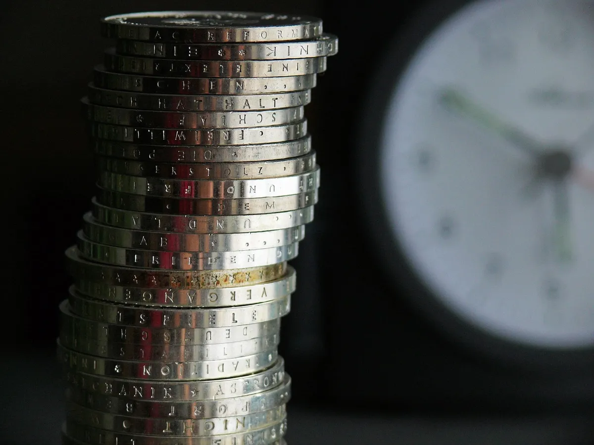 МВФ требует: больше налогов, меньше льгот. Готова ли Латвия к переменам?