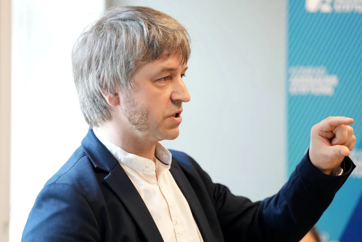 «Безопаснее промолчать»: латвийские исследователи удивлены высоким уровнем самоцензуры русскоязычных в Латвии