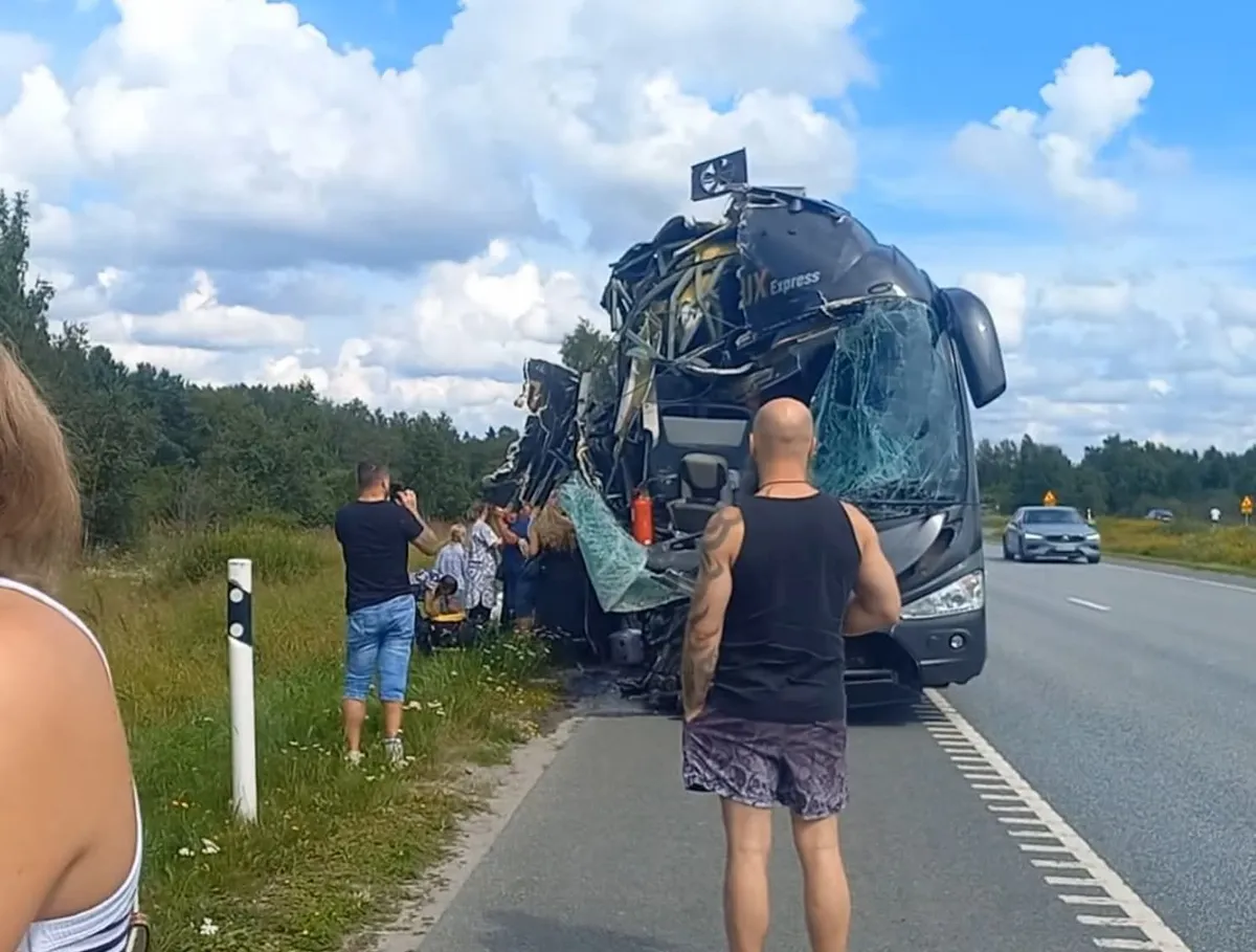 29 пострадавших: итоги аварии автобуса LuxExpress на шоссе Таллин-Пярну