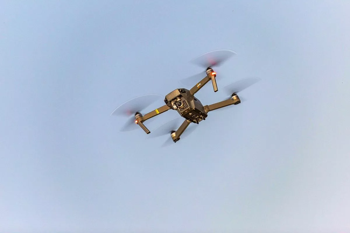 Kritiskās infrastruktūras apdraudējuma gadījumā drīkstēs notriekt dronus