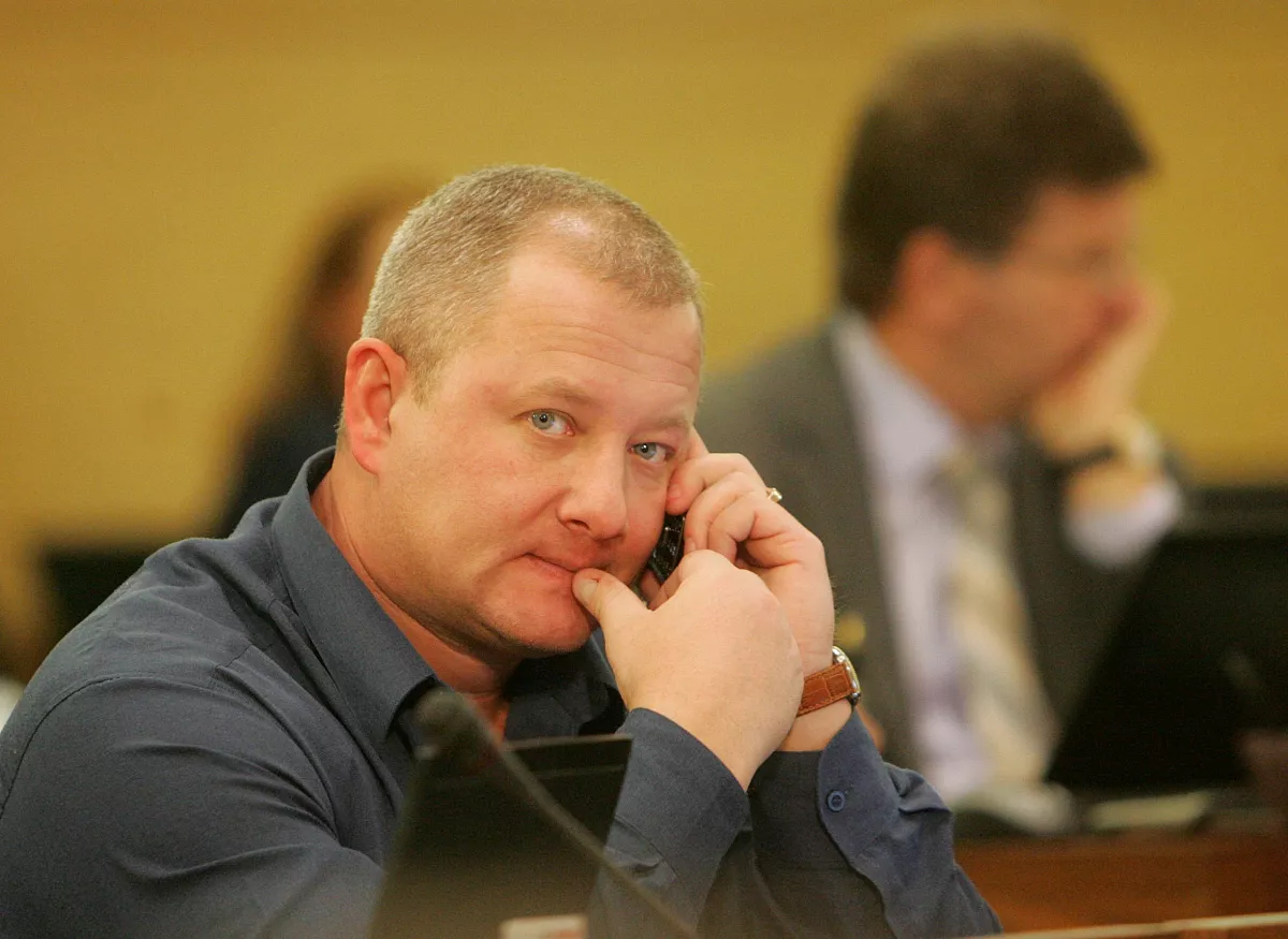 Bijušais Rīgas domnieks Kuzmuks pārsūdzējis viņam piemēroto divu gadu cietumsodu par Ukrainā notiekošā bruņota konflikta finansēšanas atbalstīšanu