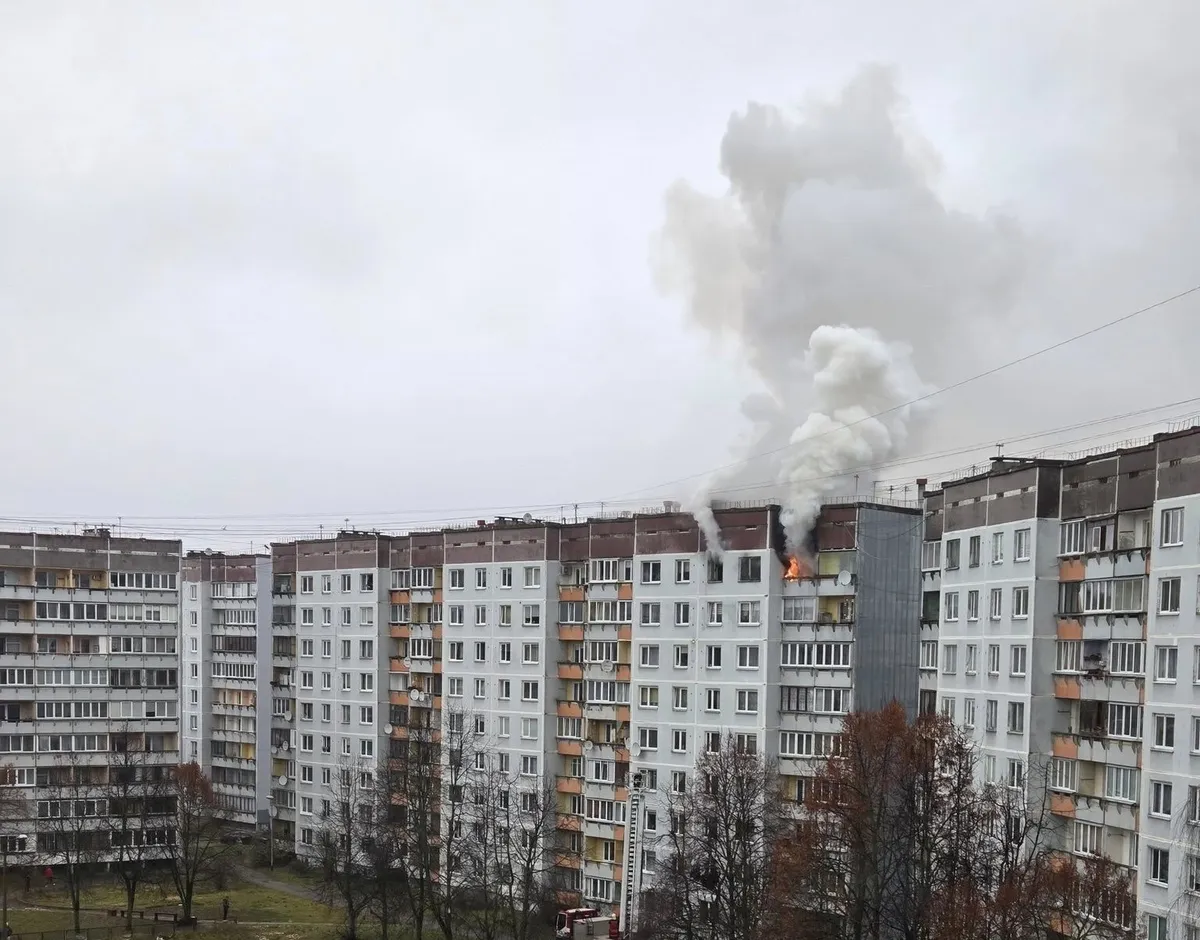 Пожар в Плявниеках: воскресное утро оказалось добрым не для всех (ФОТО, ВИДЕО)