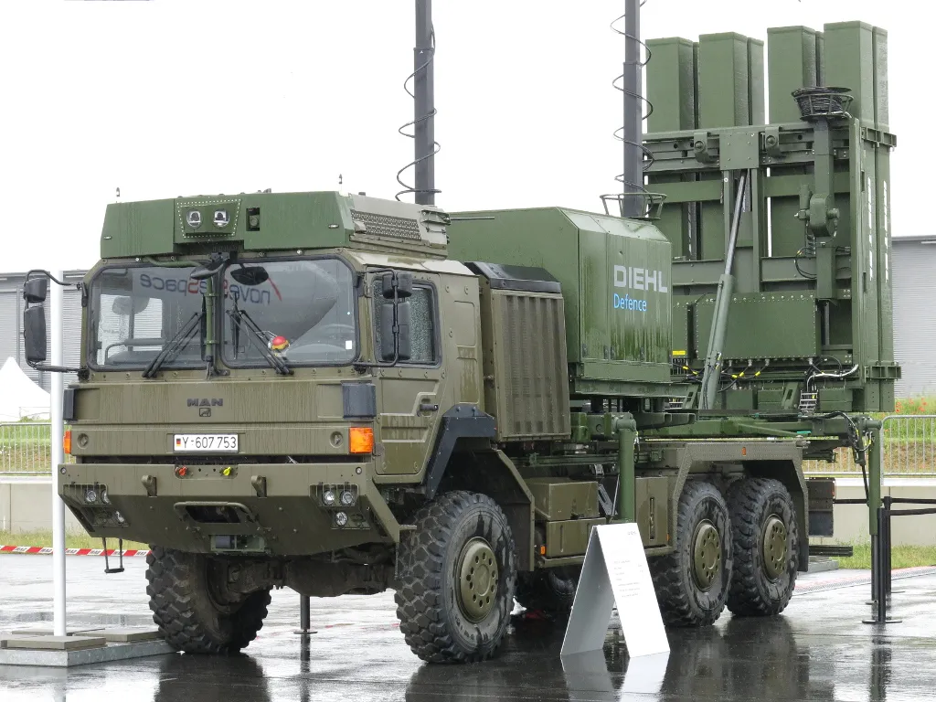 Когда ПВО встанут на боевое дежурство в Латвии: названы возможные сроки
